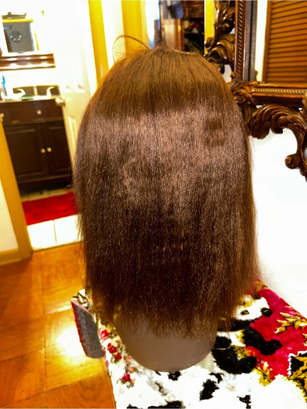 Brown Women's Lace Front Wig - Stylish Natural Look